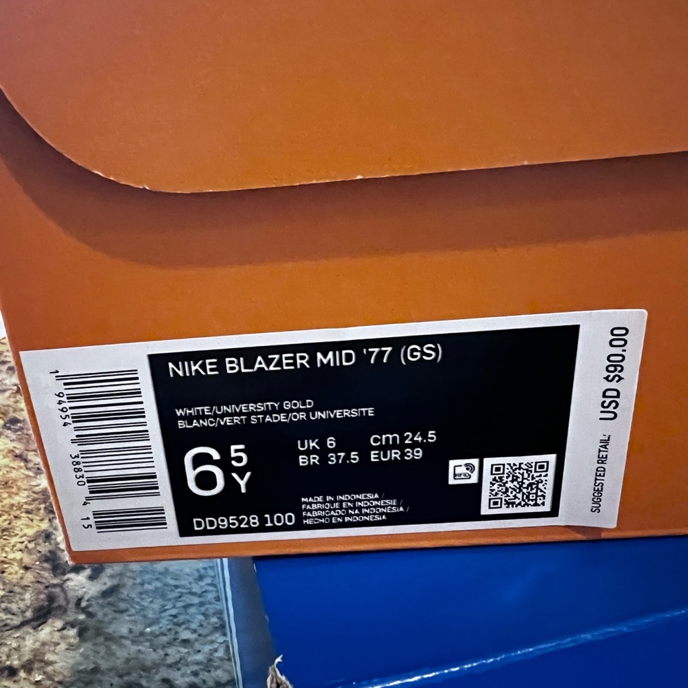Magic! 6.5Y/WOMEN’S 8 NIKE BLAZER MID ‘77 (GS) EUR 39 
ℝ𝔸𝕐𝔾𝕌ℕ𝕊 - Color Changing! - Picture 11 of 11